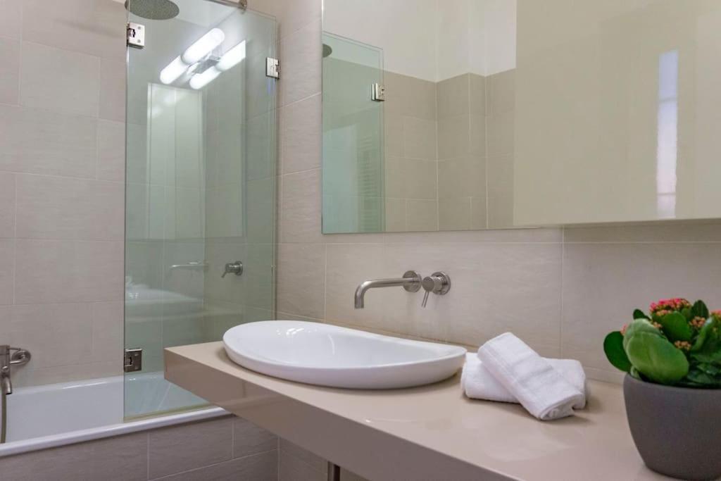 Borgo Charme Elegante E Unico. Dimora Da Sogno Apartment Rome Luaran gambar
